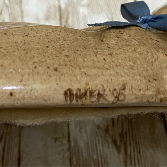 Vintage Ceramic Pottery Sleeping Hound Dog Sculpture Large Figurine - Picture 9 of 11